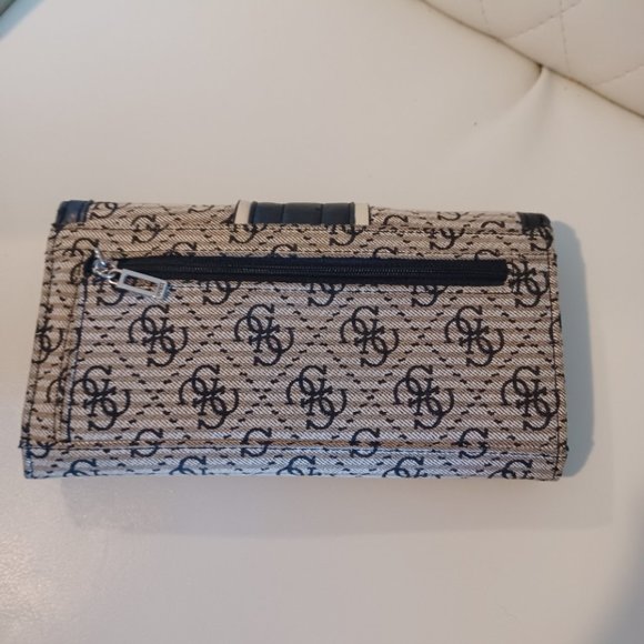 Guess Wallet Clutch - 22 Pockets / two zippers. Snap Closure. Black / Grey - Picture 2 of 5